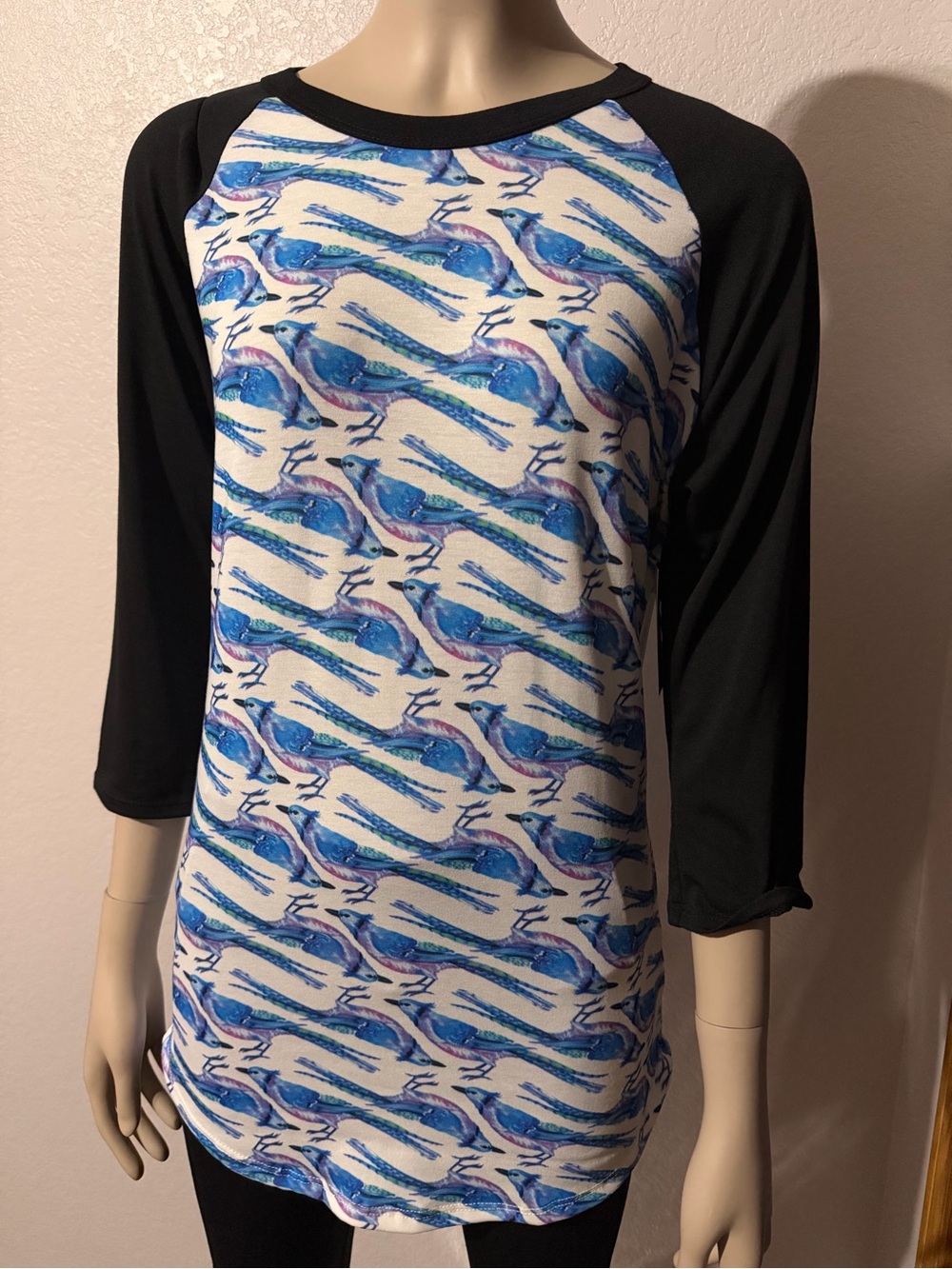 CLOSET CLEAR OUT ON ALL LULAROE MAKE AN OFFER BUNDLE NWT XS BIRD FUN STRETCH 😍 - Picture 15 of 16